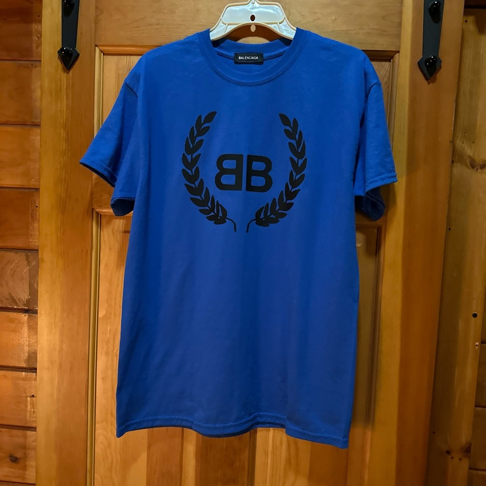 NWOT T SHIRT